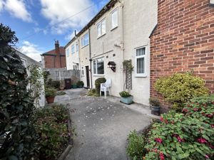 Photo 25- click for photo gallery